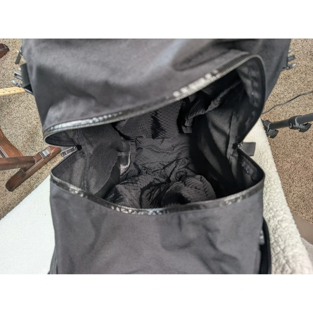 Mission Workshop Rambler Backpack Olive Green Black Expandable Made in USA